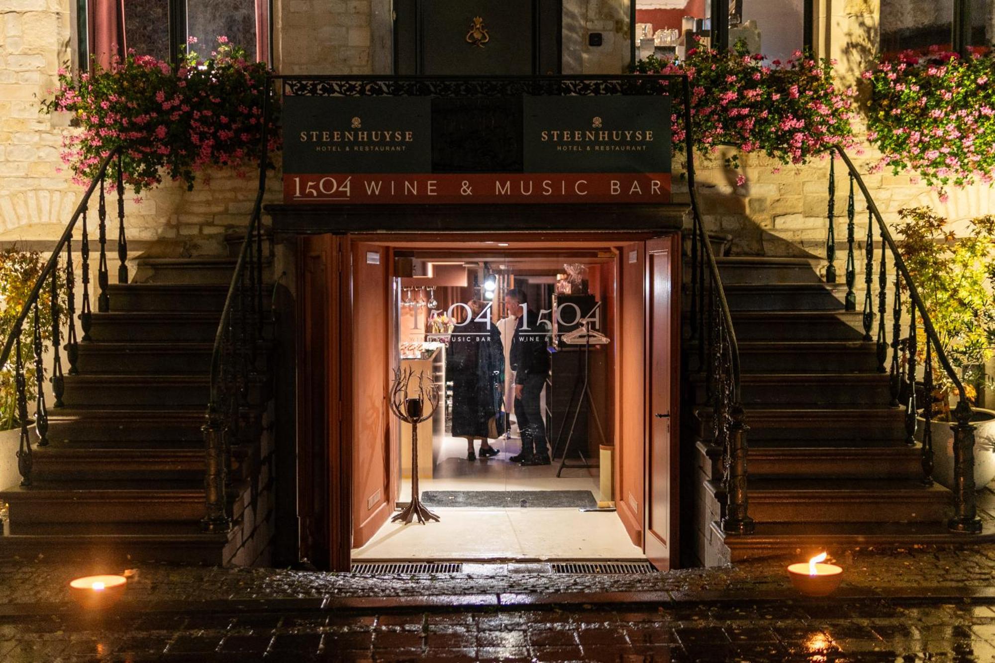 Hotel Restaurant Steenhuyse 奥德纳尔德 外观 照片